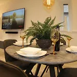 Feriehus Hideaway